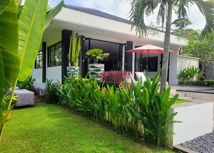Zebra Hidden Gem With Private Pool, Billiard, Massage & Private Cook In * Ubud
